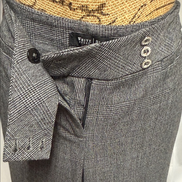 White House Black Market Black and White Plaid Trousers - Picture 4 of 7